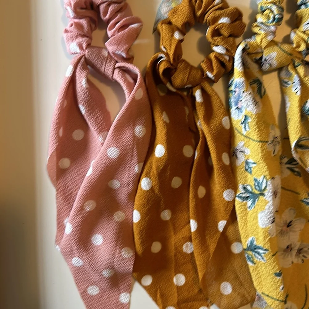 Bundle 10 Hair Ties “bandana-like”